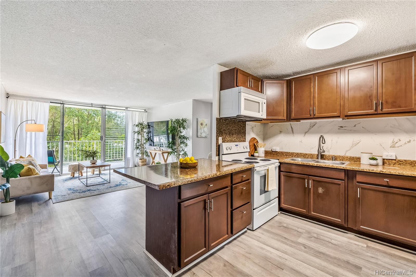 95-2055 Waikalani Place  Unit B207