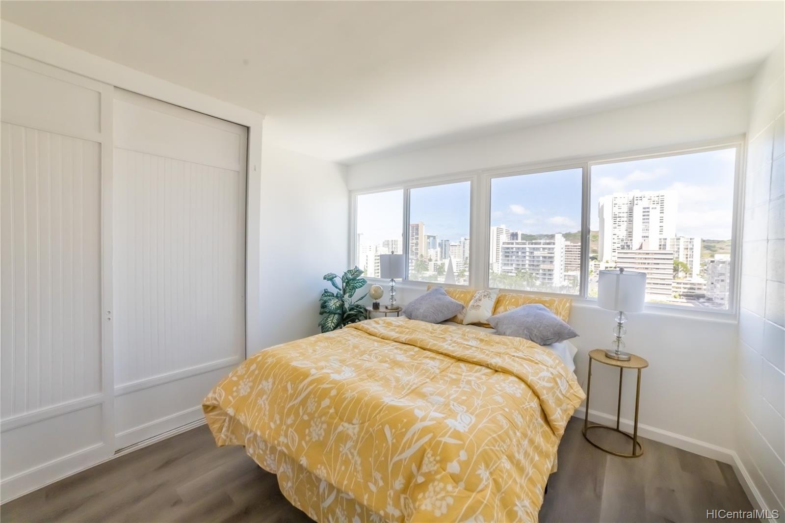 1710 Makiki Street  Unit 1005