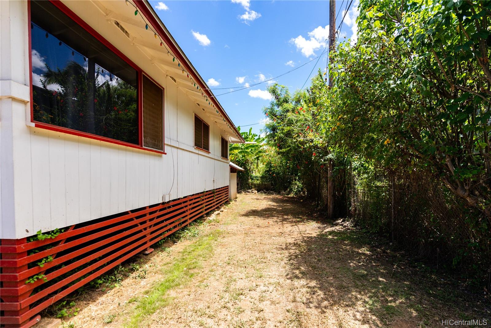 66-409 Paalaa Road  Unit B