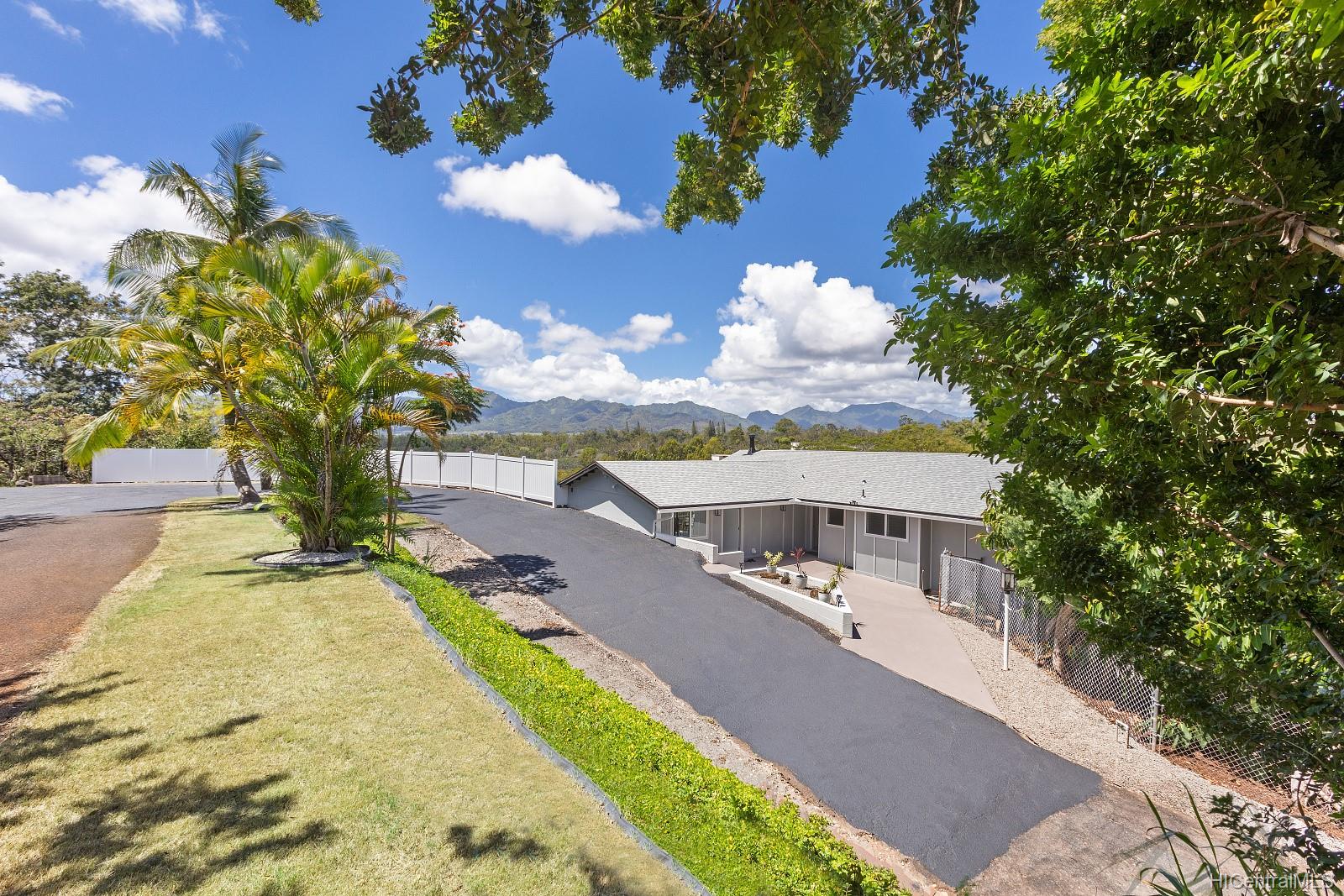 95-109 Waikalani Drive