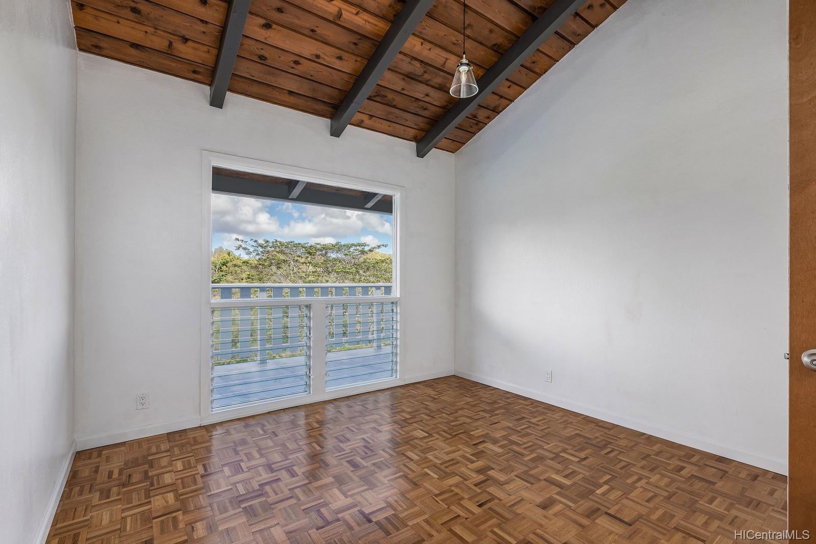 95-109 Waikalani Drive