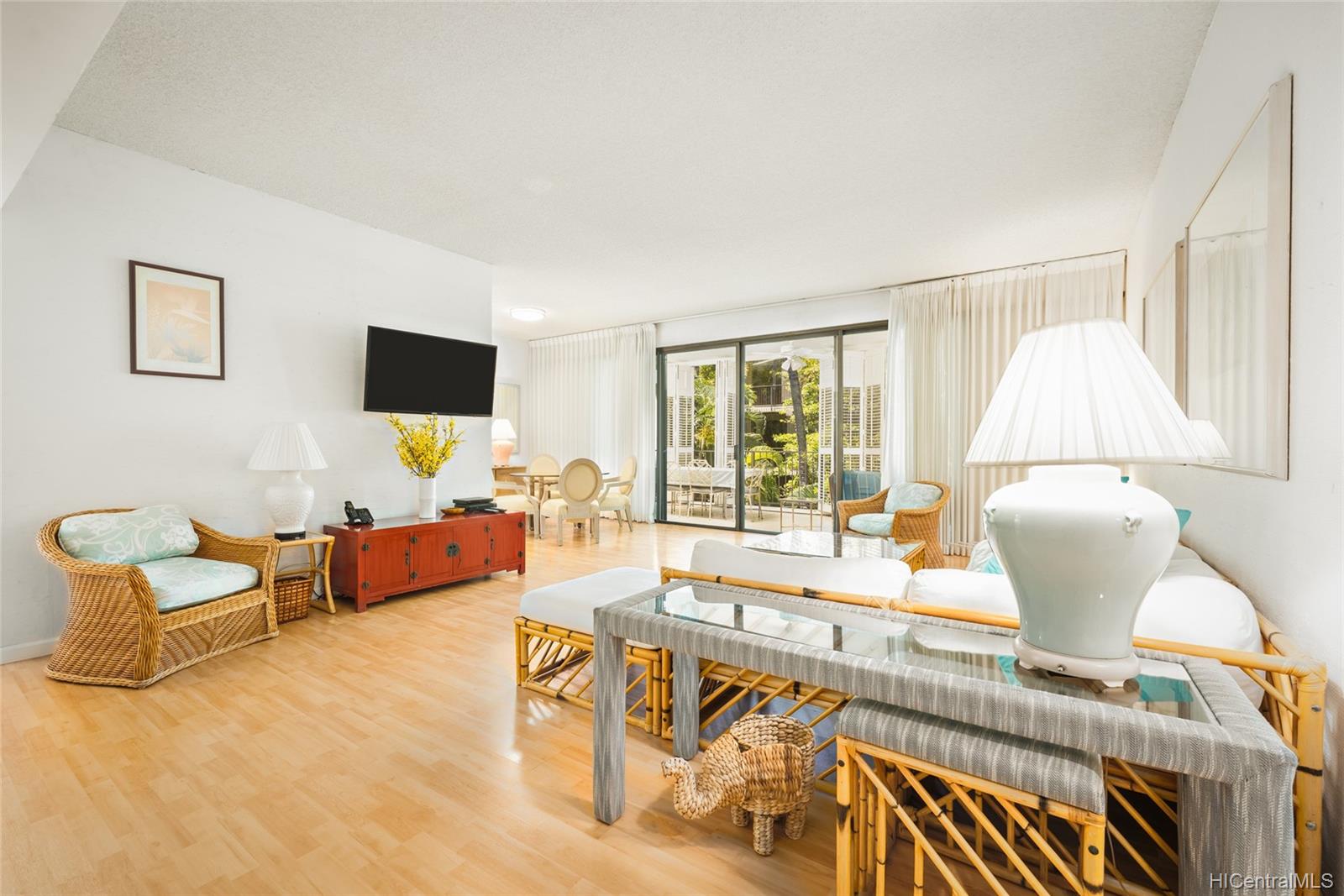 4999 Kahala Avenue  Unit 324