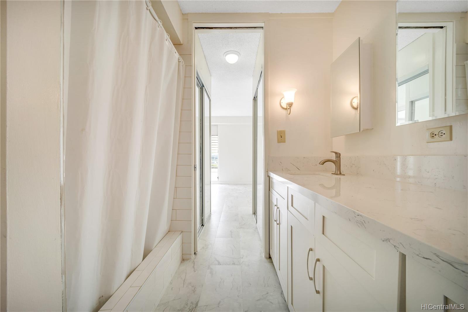1655 Makaloa Street  Unit 812