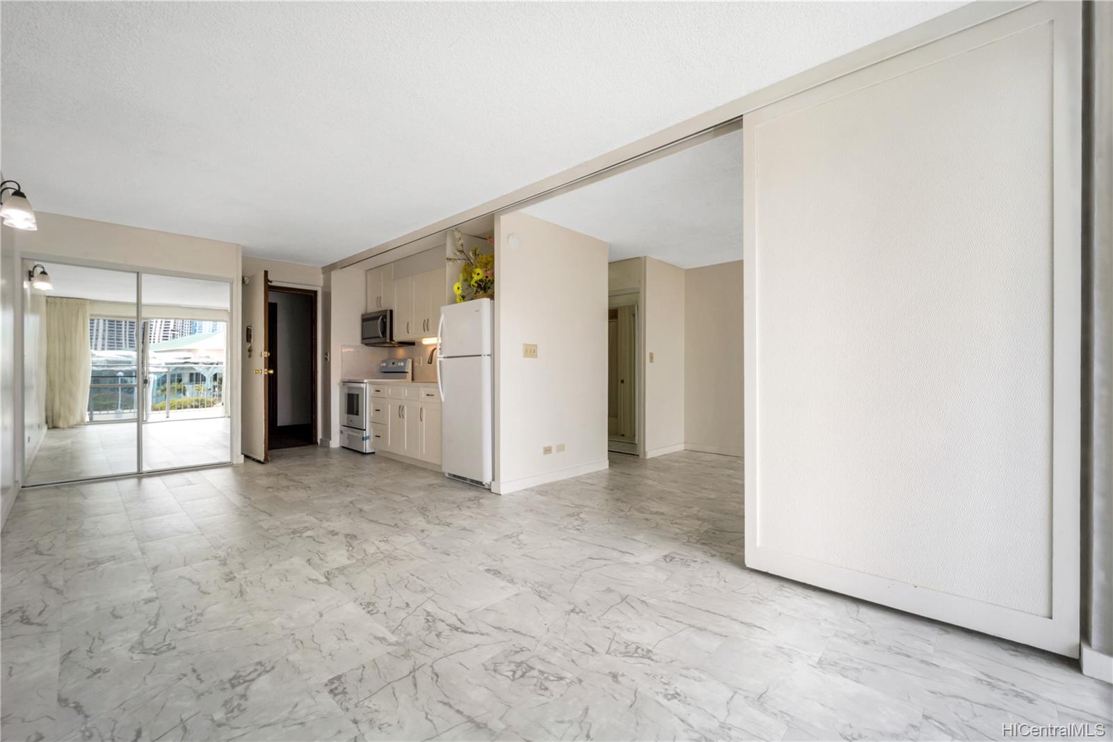 1655 Makaloa Street  Unit 812