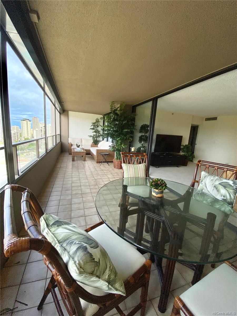 583 Kamoku Street  Unit 2303
