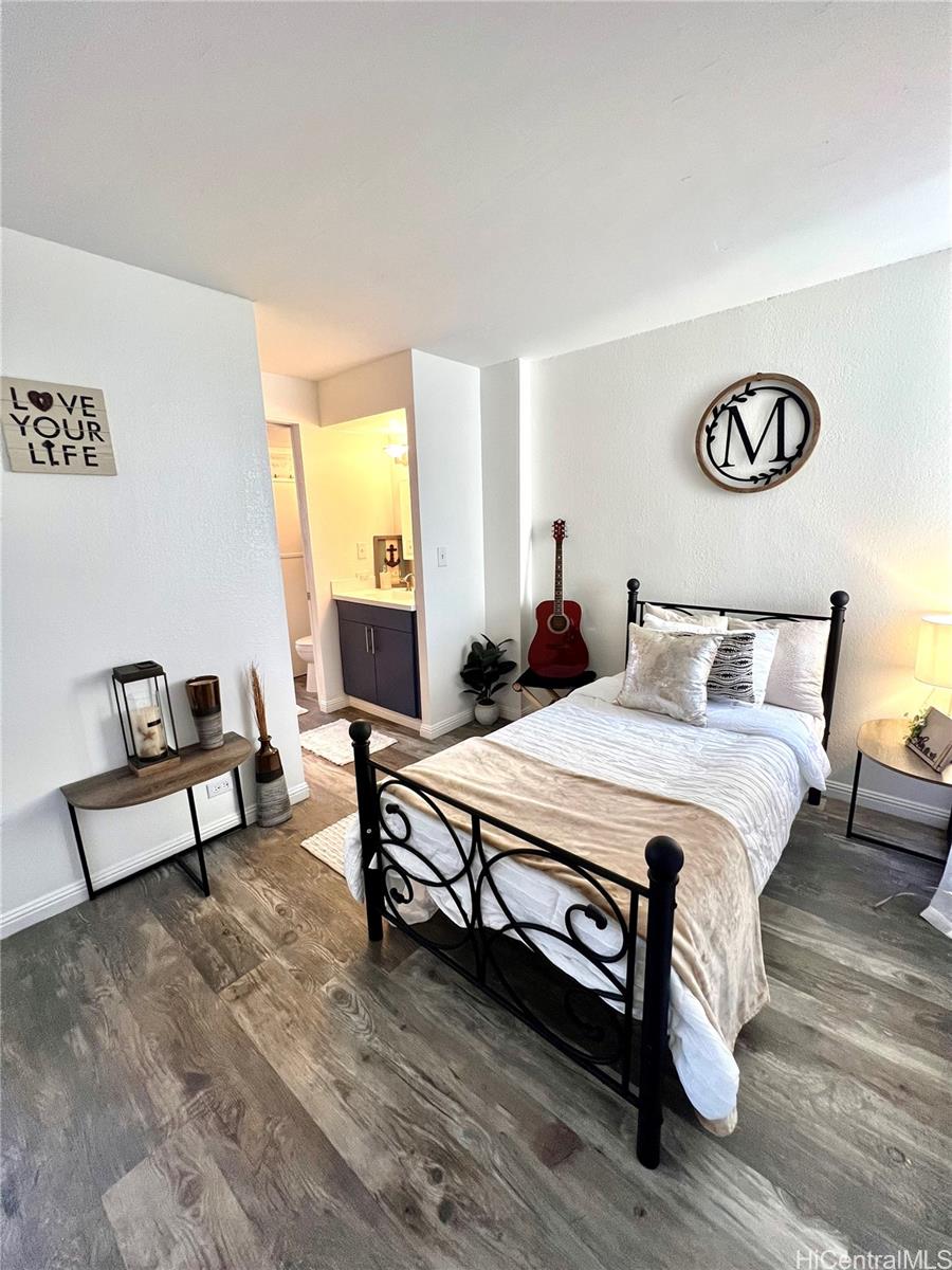 320 Liliuokalani Avenue  Unit 902