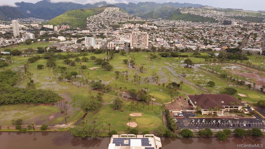 320 Liliuokalani Avenue  Unit 902