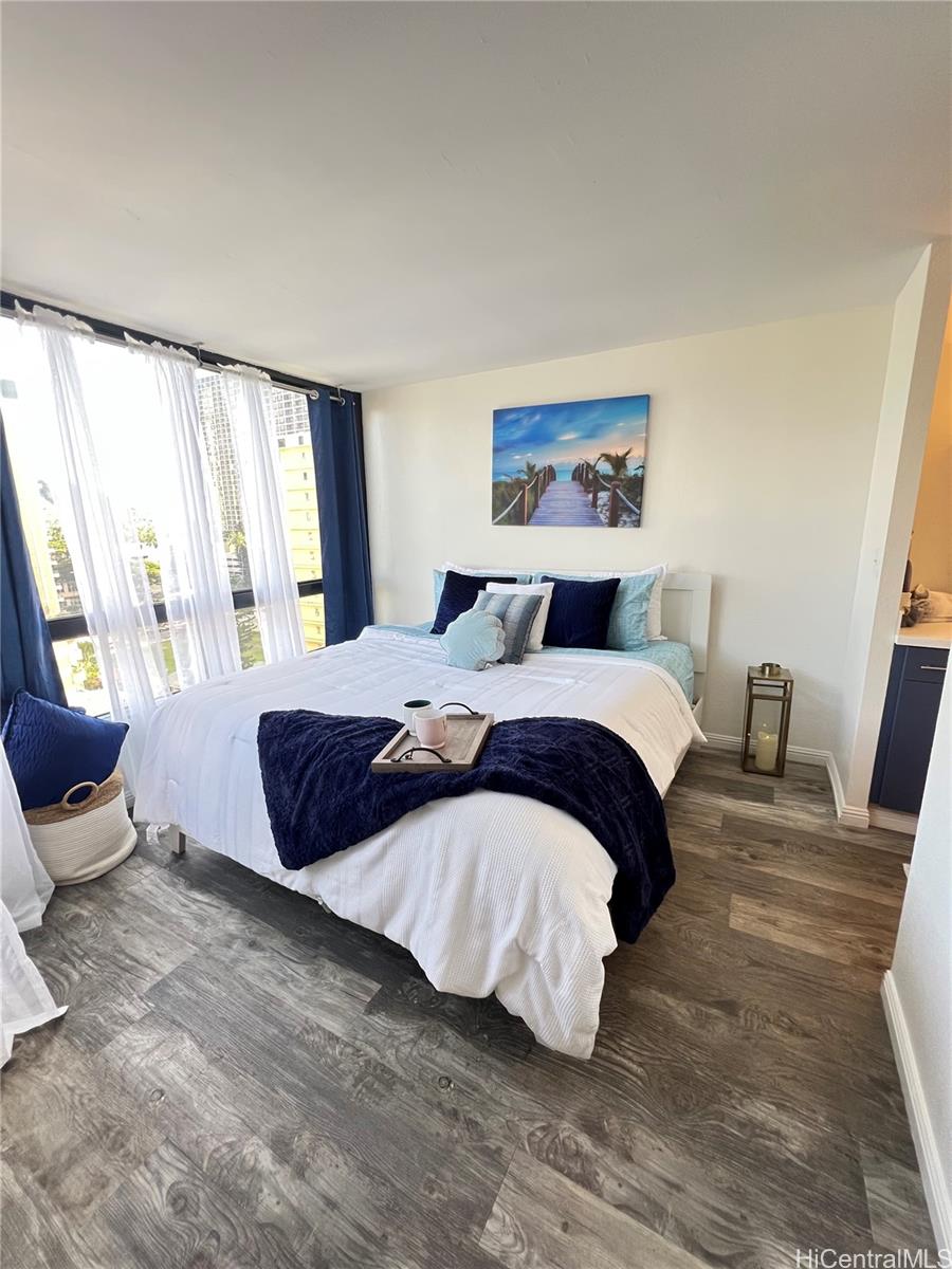 320 Liliuokalani Avenue  Unit 902