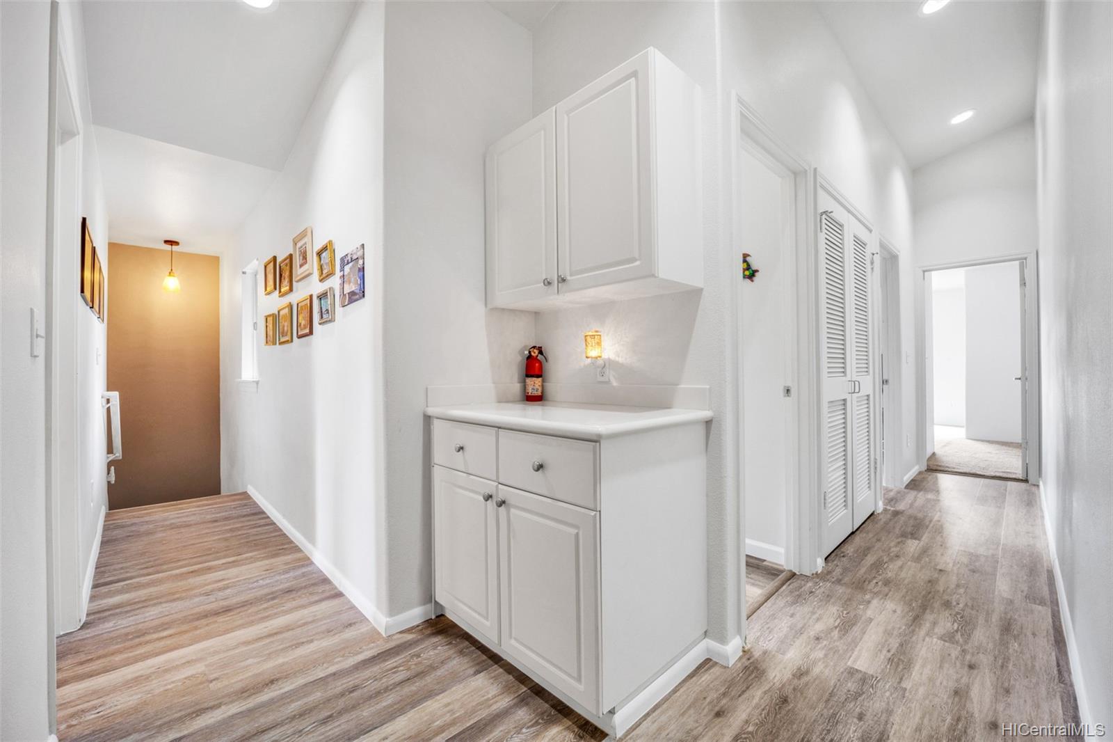 92-7127 Elele Street  Unit 203