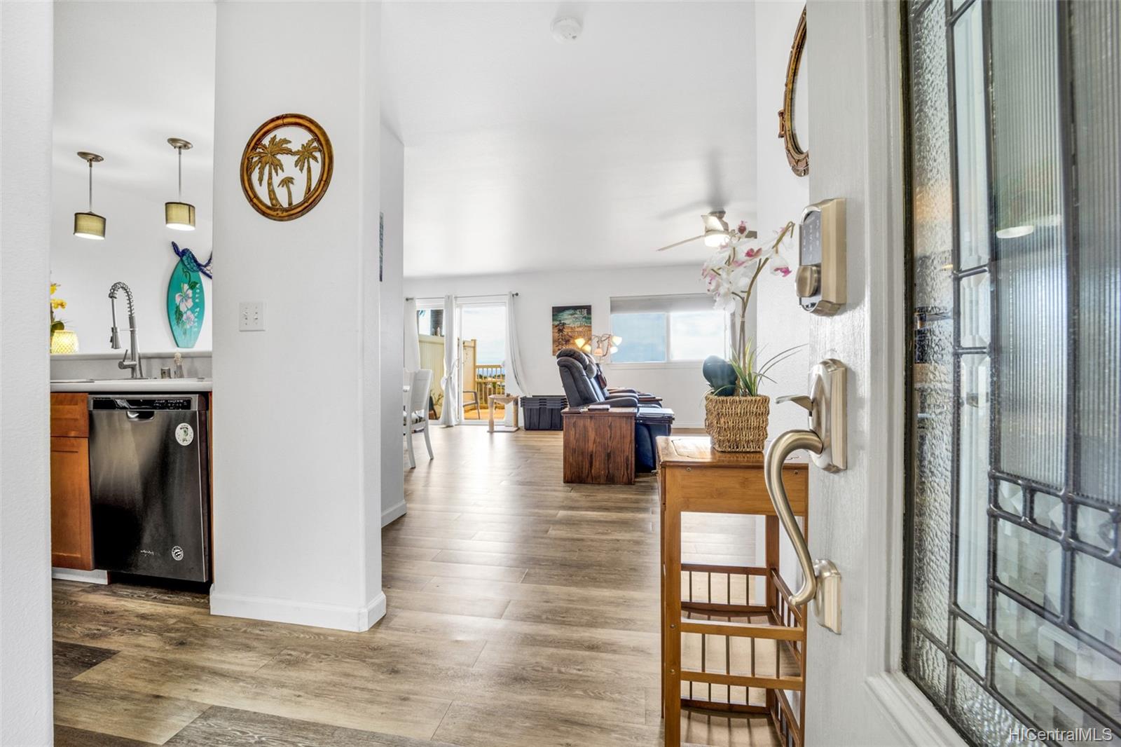 92-7127 Elele Street  Unit 203