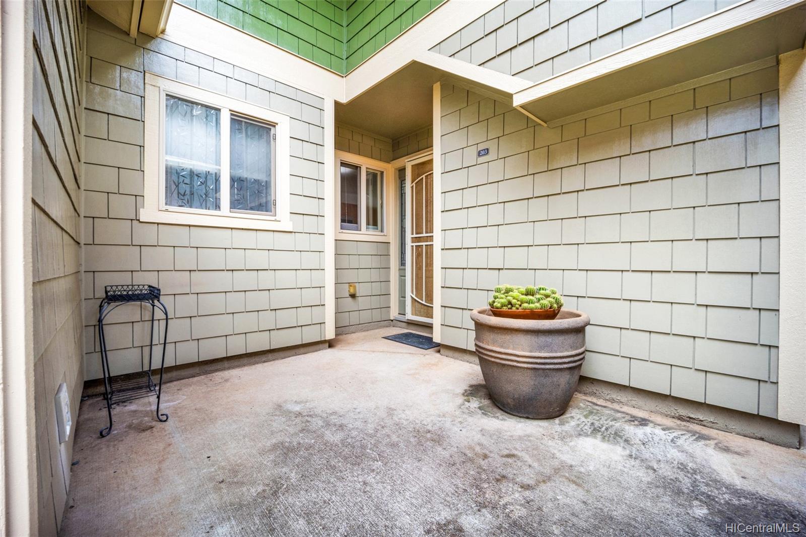 92-7127 Elele Street  Unit 203