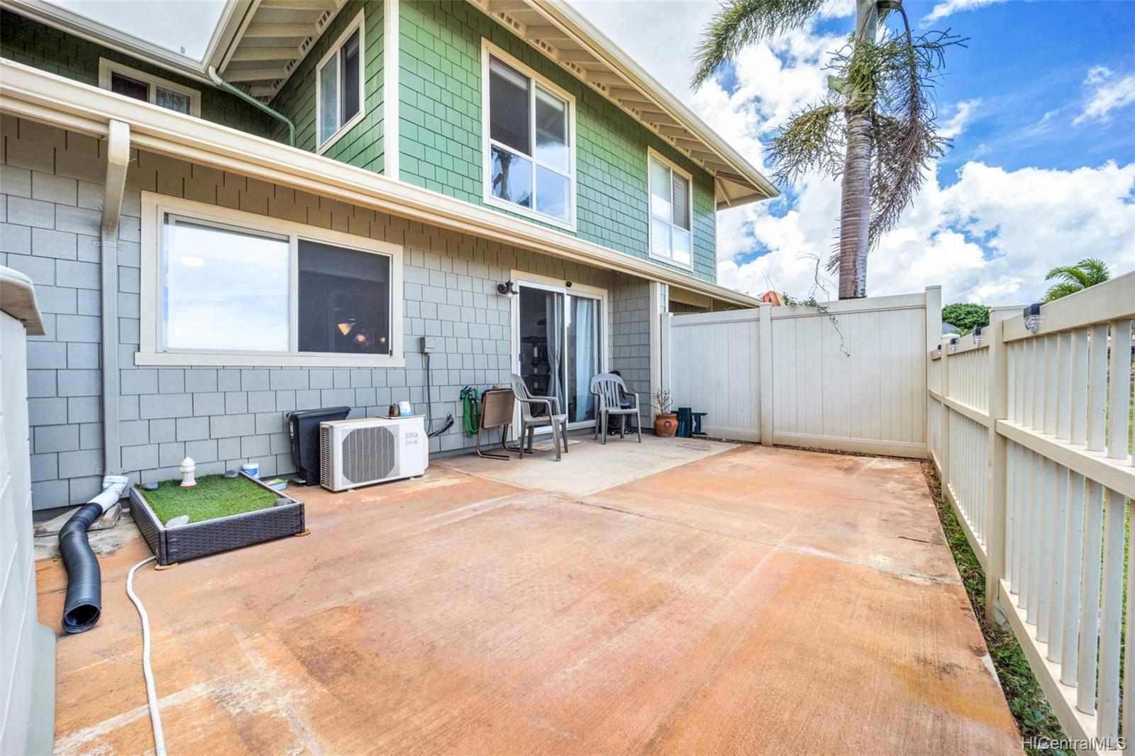 92-7127 Elele Street  Unit 203