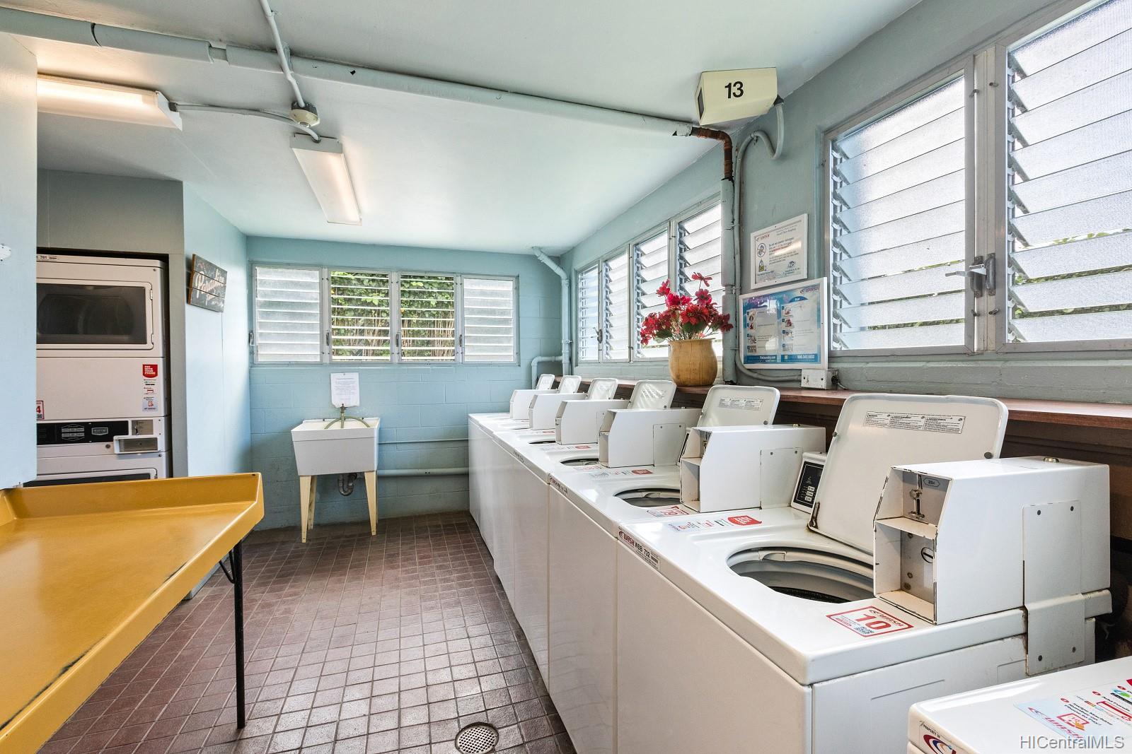 2630 Kapiolani Boulevard  Unit 802
