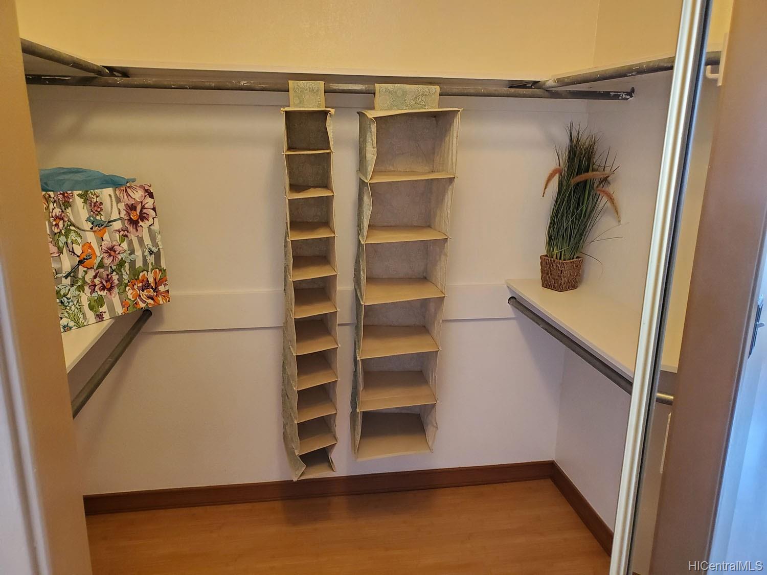 2752 Kaaha Street  Unit 309