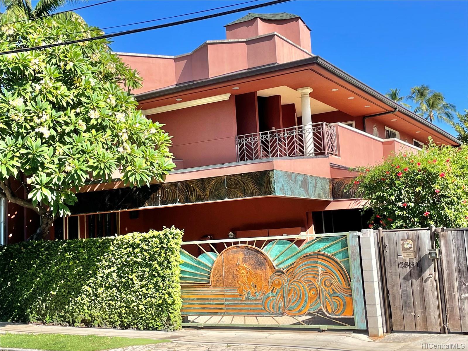 3063 Diamond Head Road