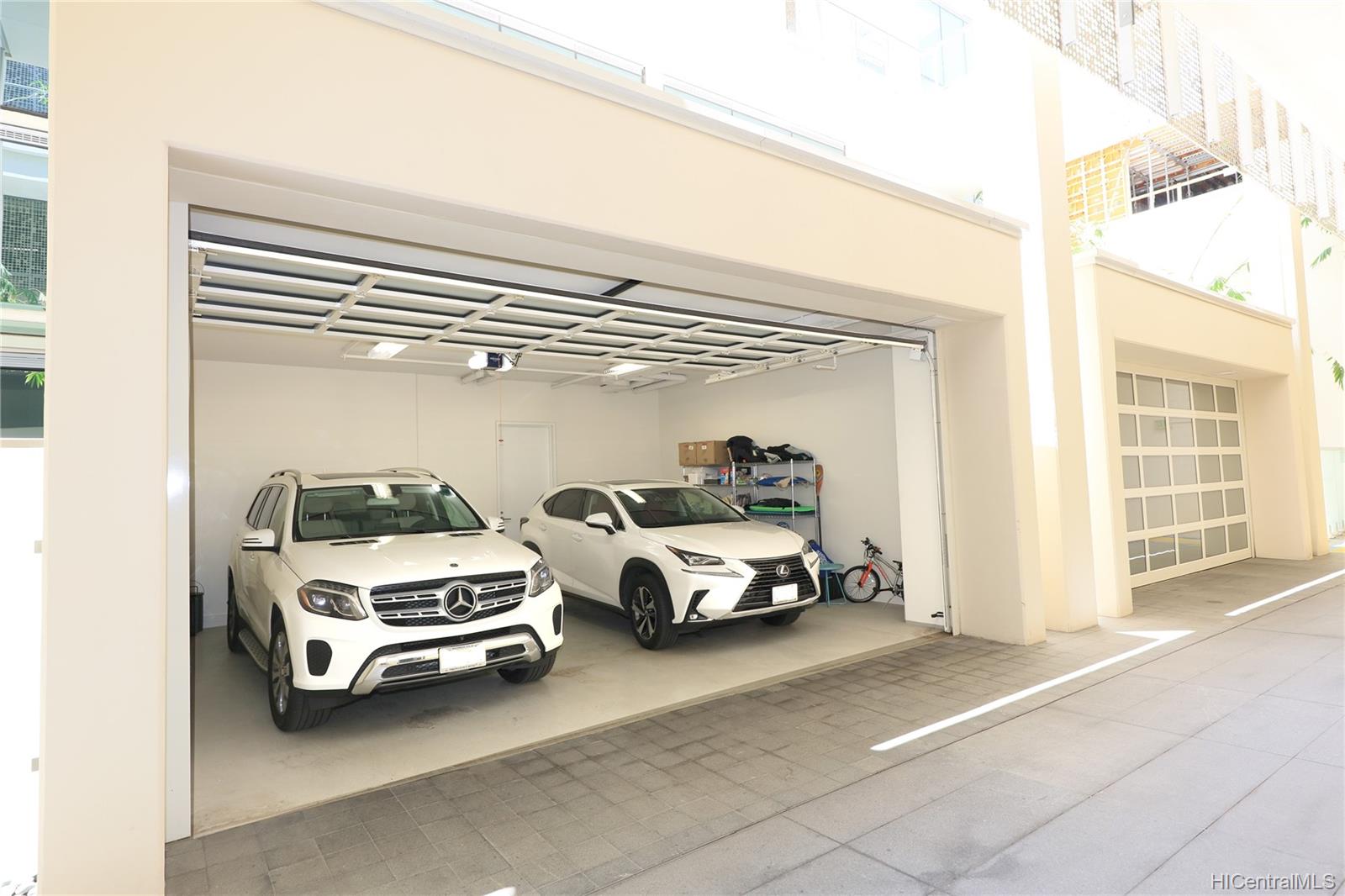 1118 Ala Moana Boulevard  Unit 4