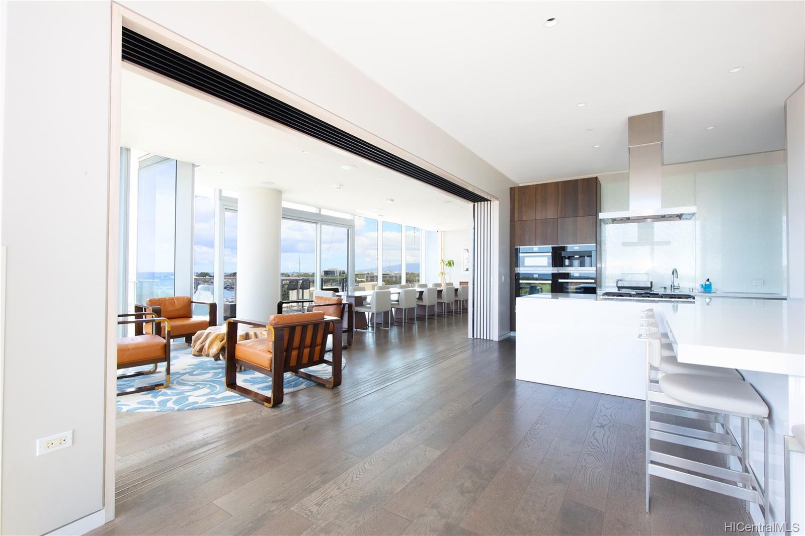 1118 Ala Moana Boulevard  Unit 4