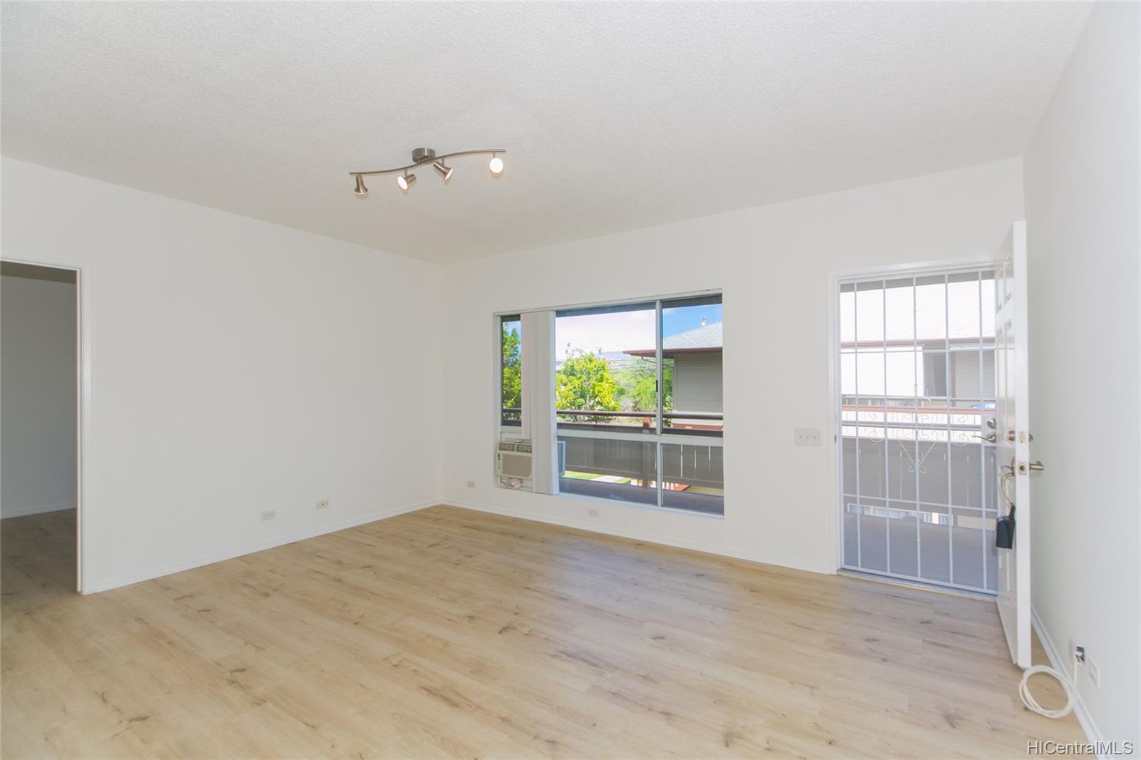 91-879 Puamaeole Street  Unit 9U
