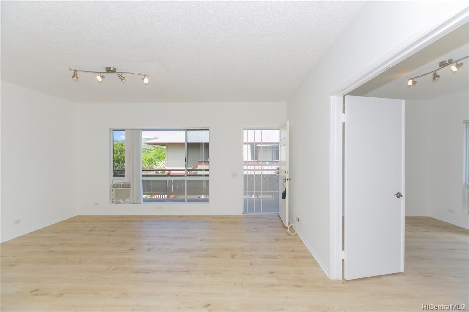 91-879 Puamaeole Street  Unit 9U