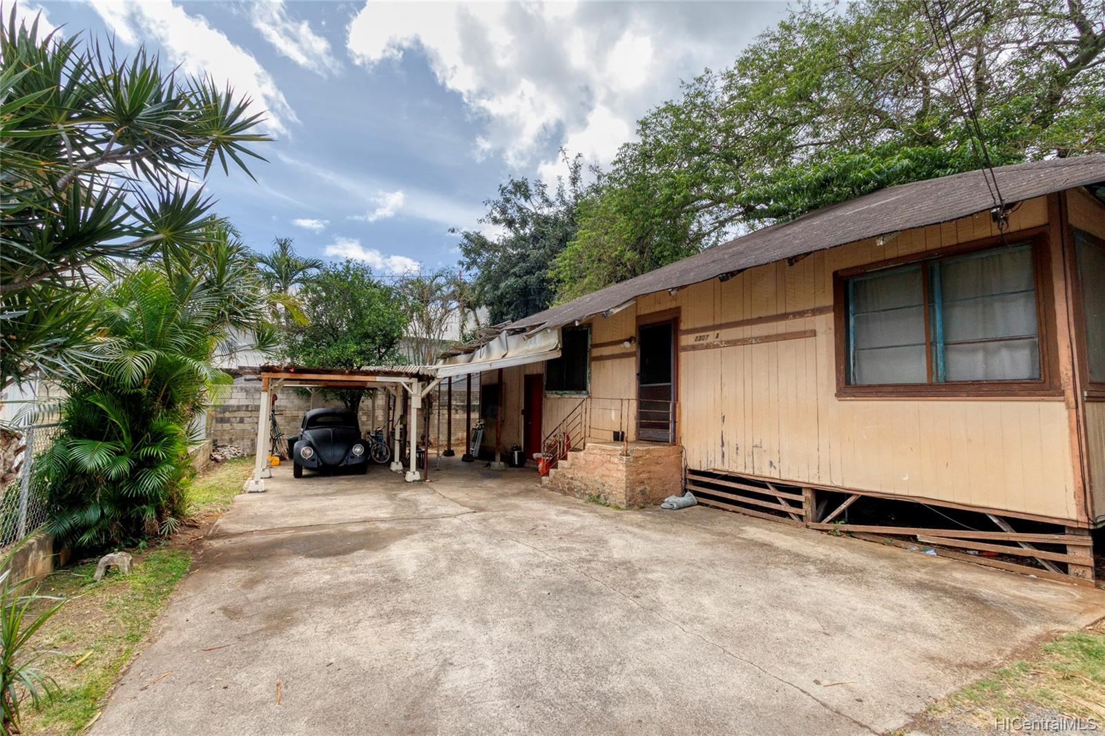 2307 N School Street  Unit A