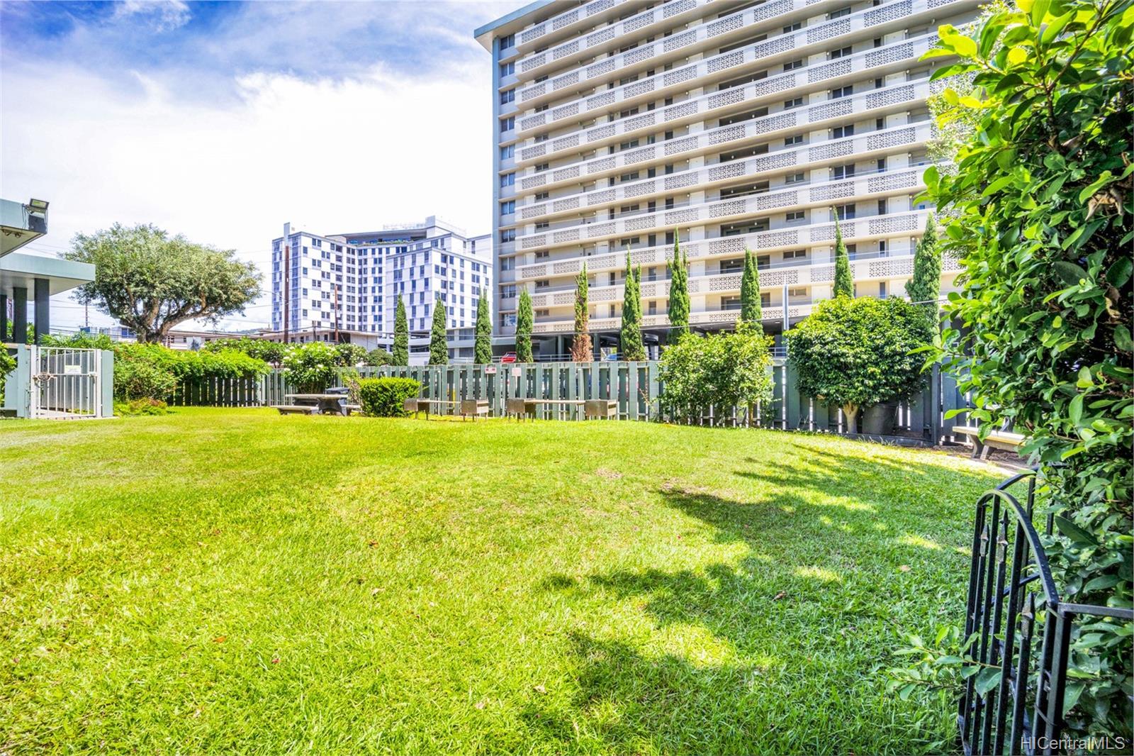 2637 Kuilei Street  Unit A53