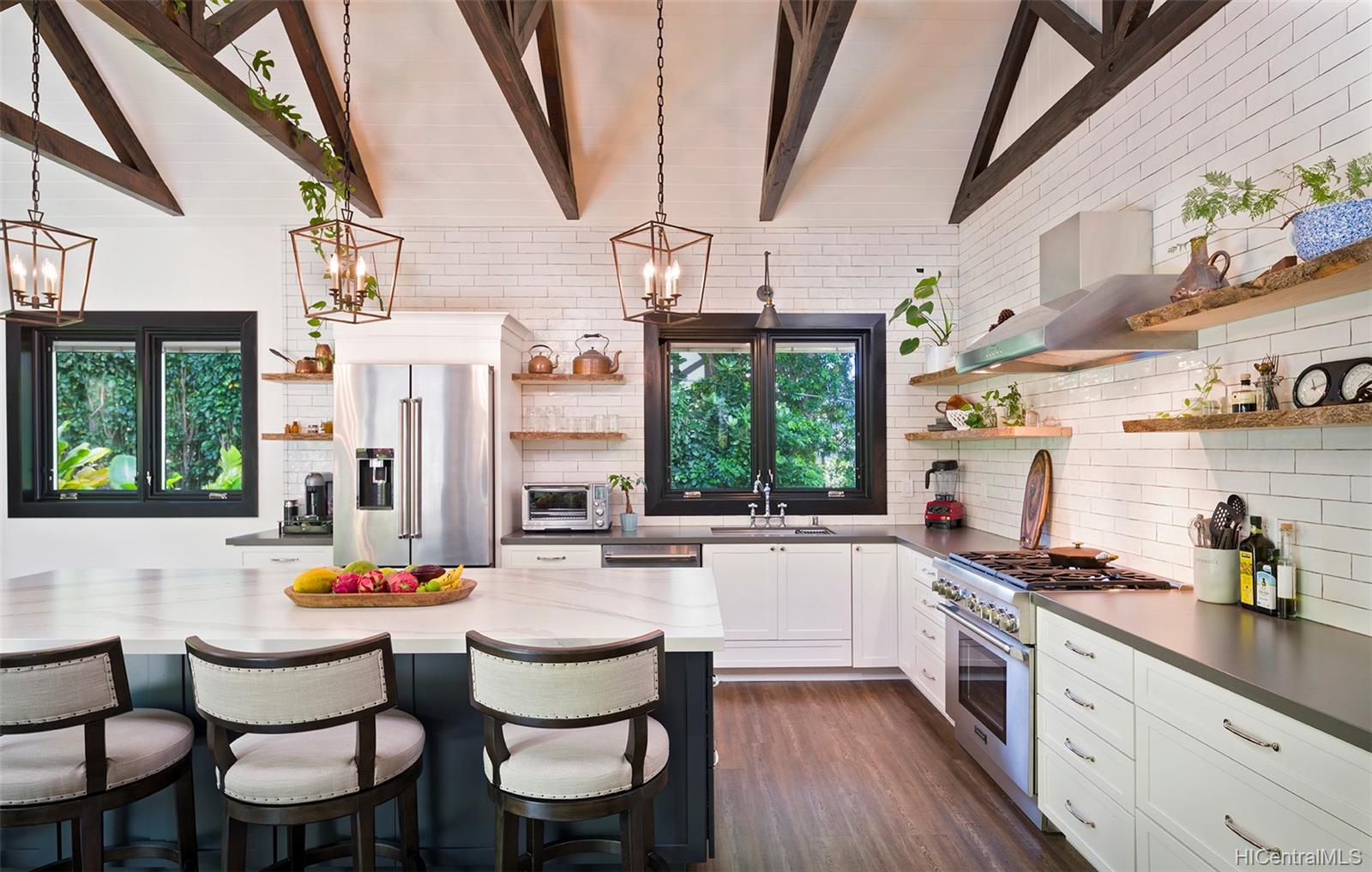 3591 Woodlawn Drive Honolulu HI 96822 listed 09302022