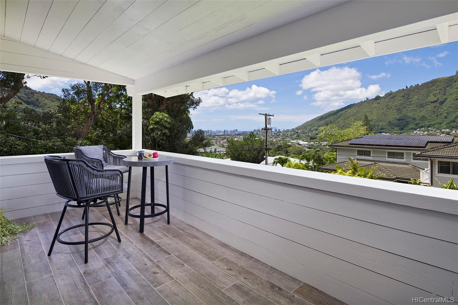 3591 Woodlawn Drive Honolulu HI 96822 listed 09302022