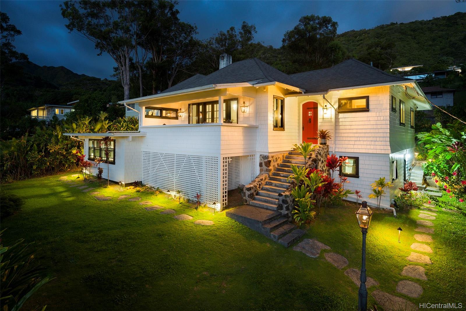 3591 Woodlawn Drive Honolulu HI 96822 listed 09302022