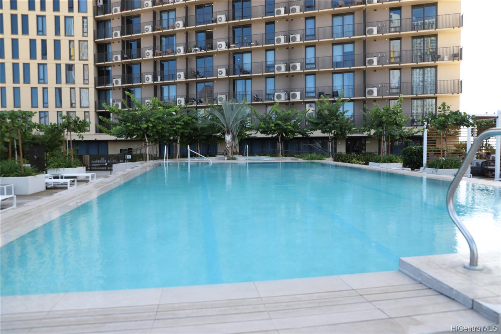 987 Queen Street  Unit 3006