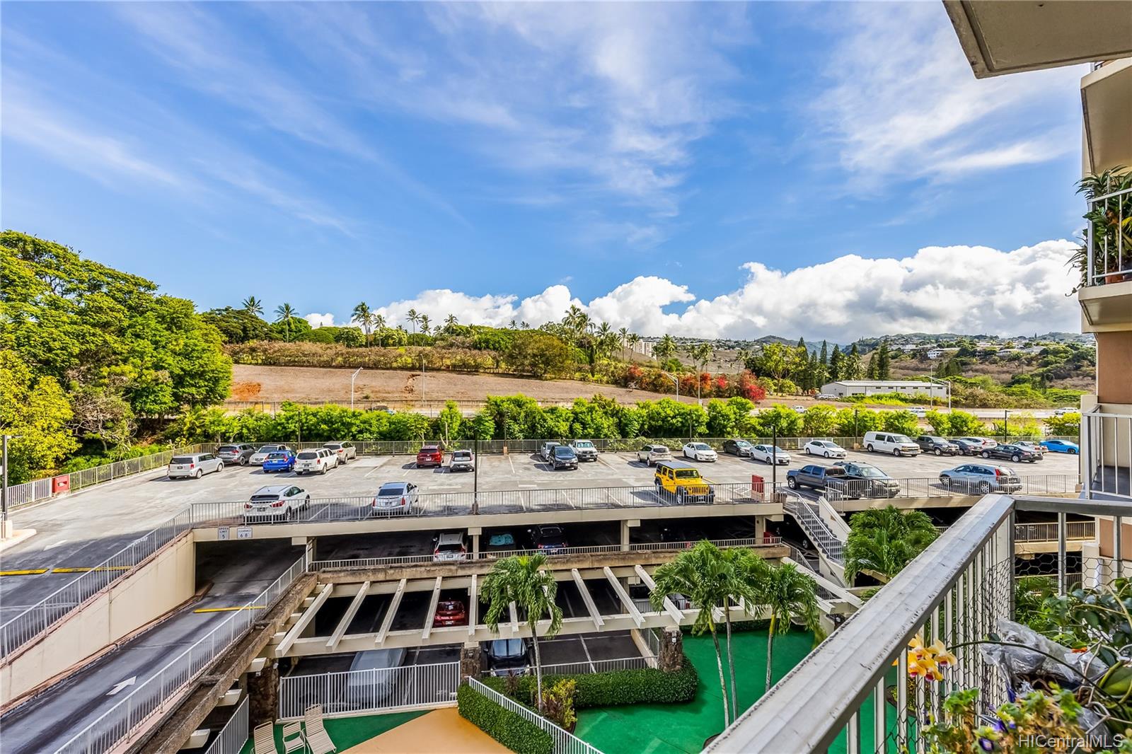 98-450 Koauka Loop  Unit 401