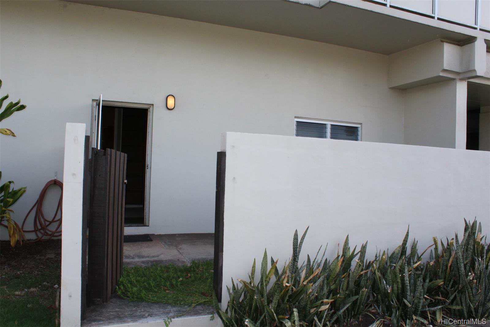 509 University Avenue  Unit 103