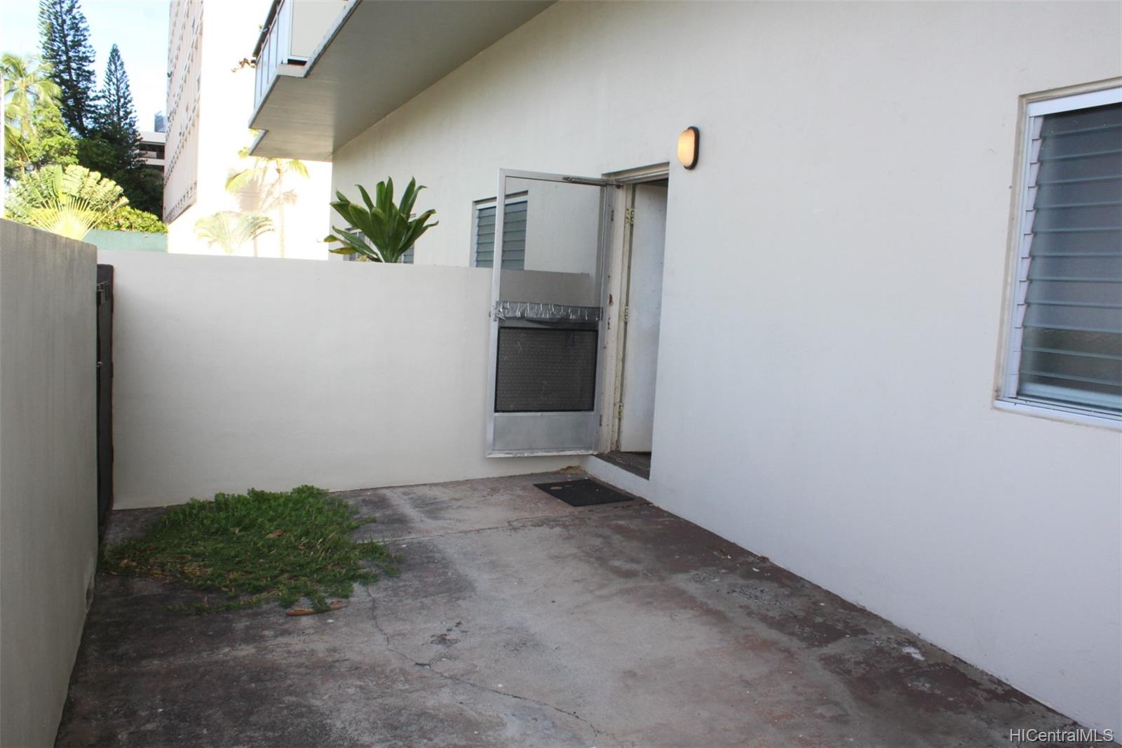 509 University Avenue  Unit 103