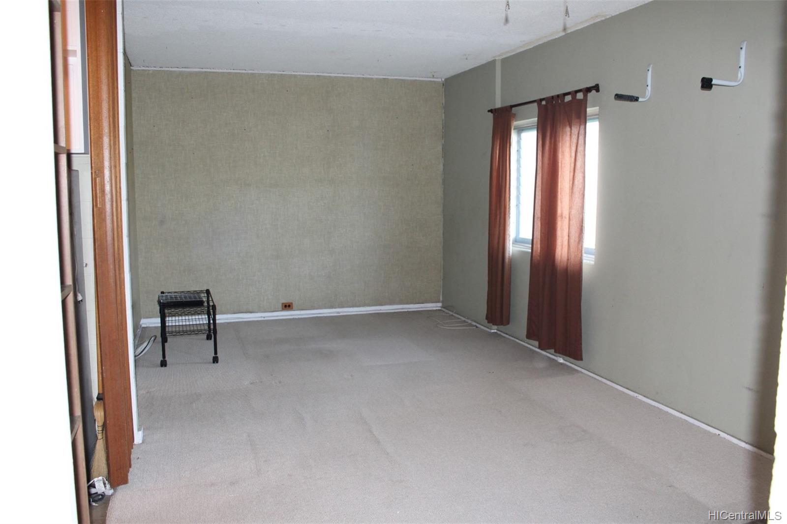 509 University Avenue  Unit 103