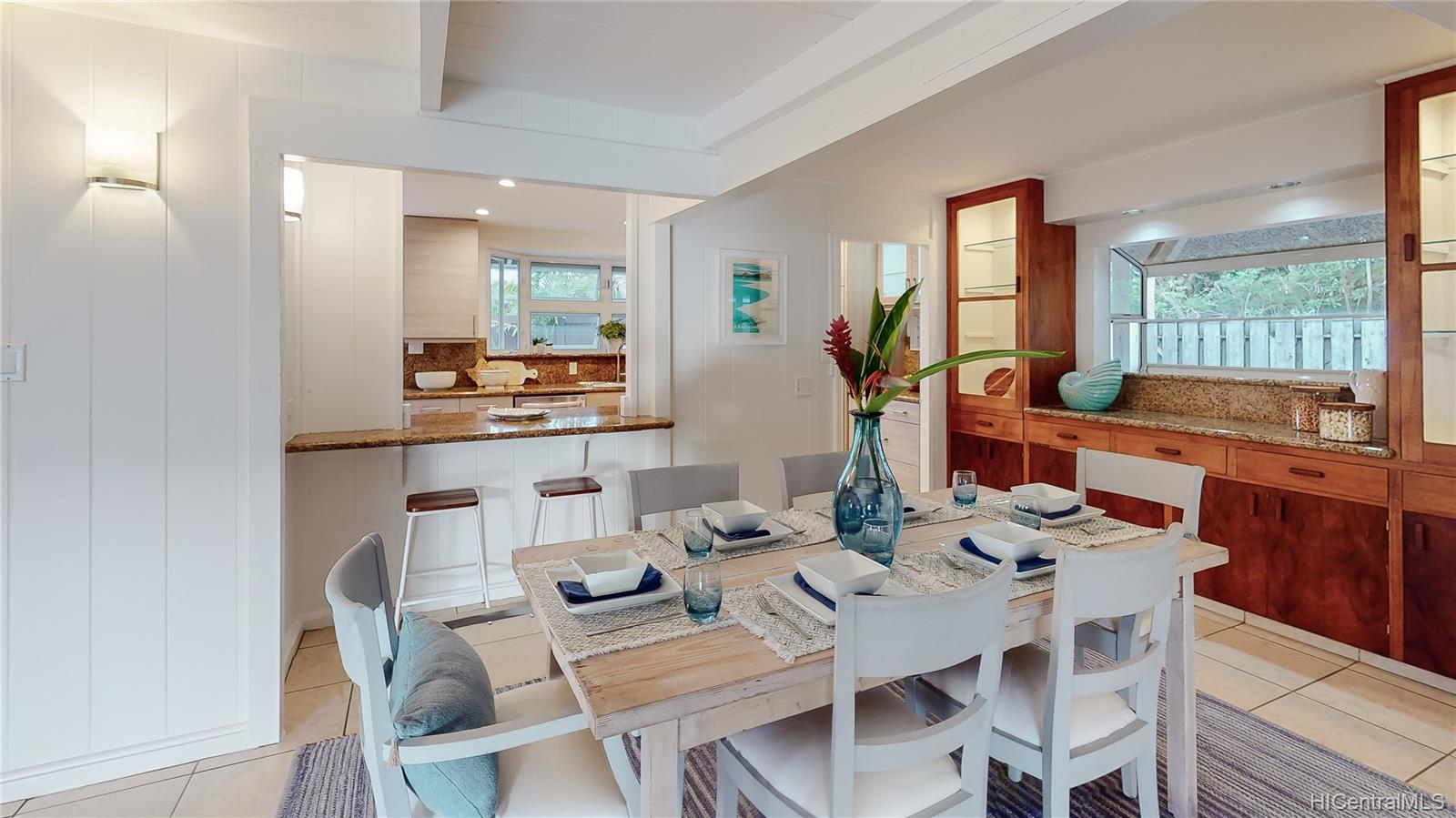 676 Mokapu Road