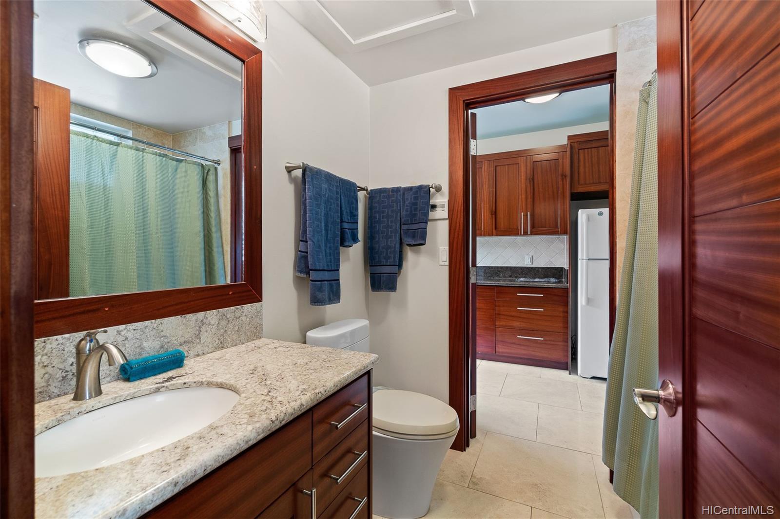 7096 Kalanianaole Highway