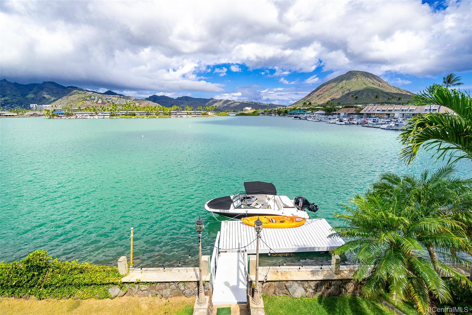 7096 Kalanianaole Highway