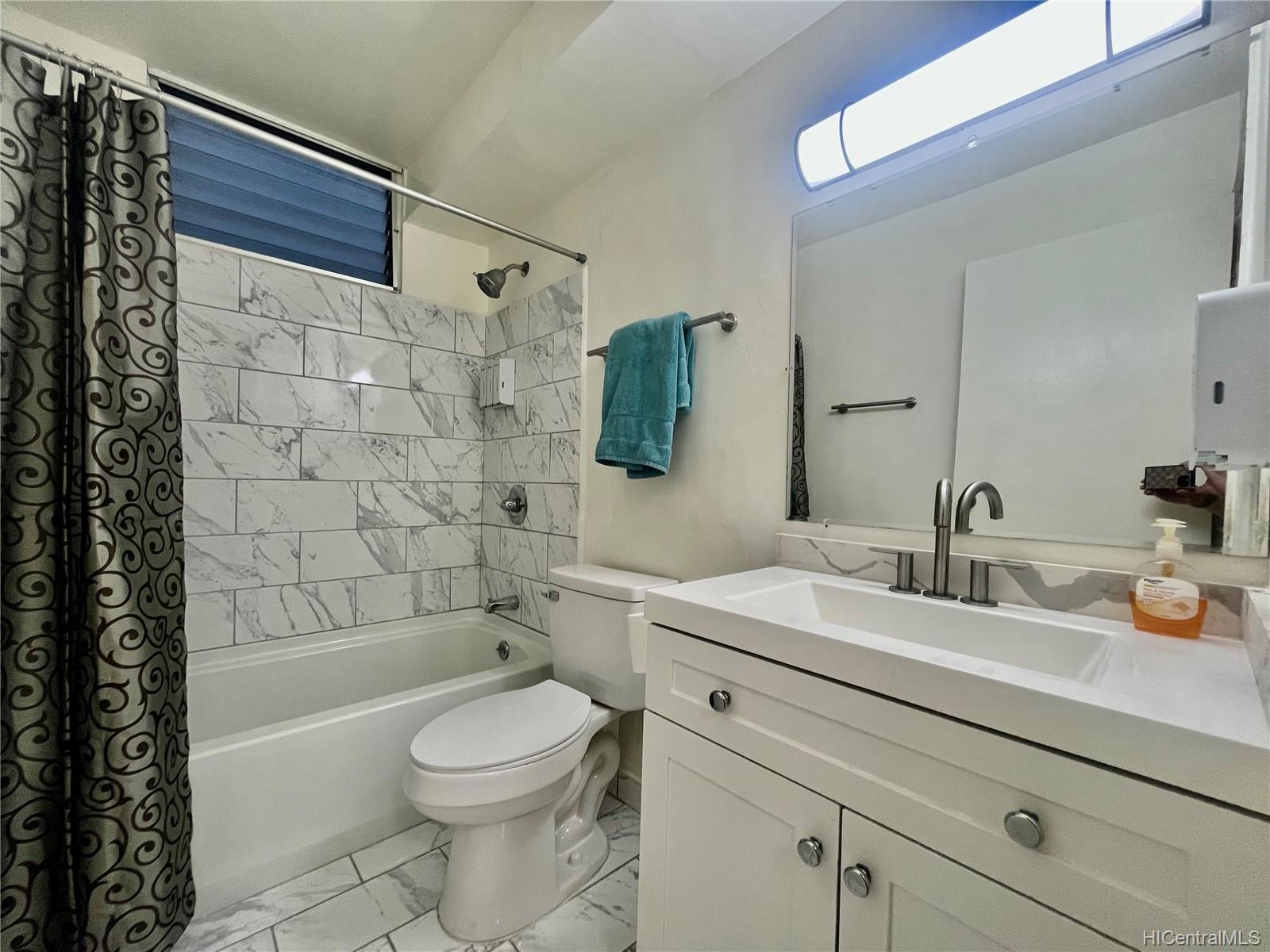 94-054 Leolua Street  Unit A102