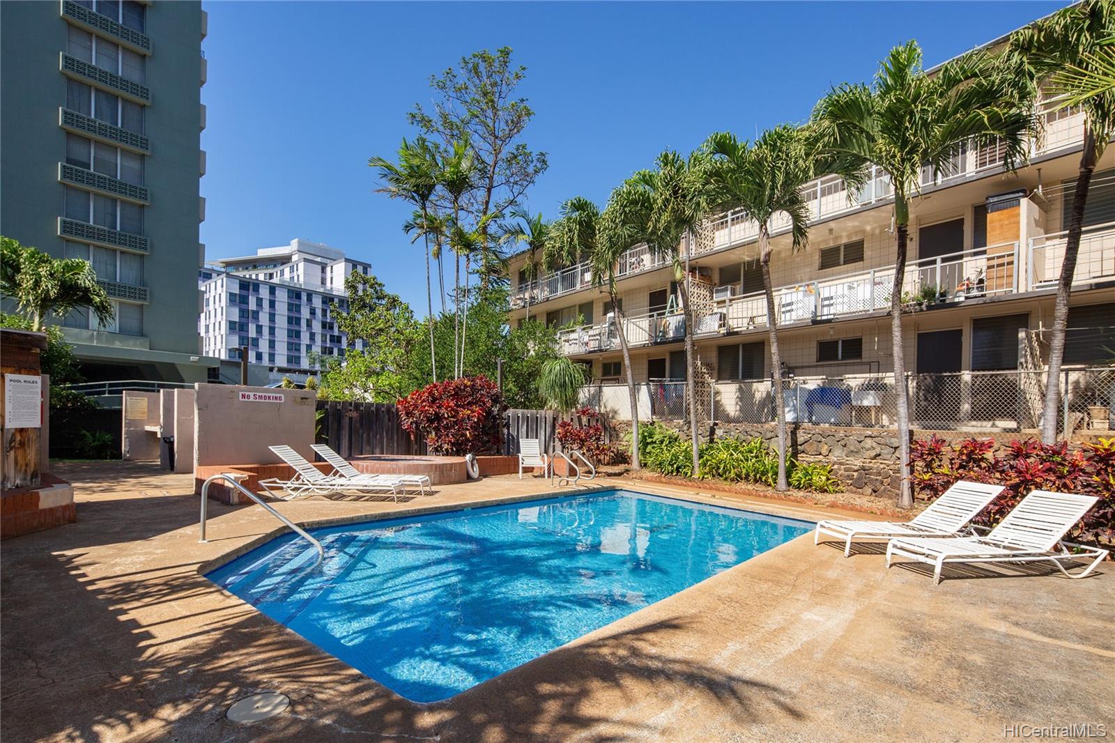 2724 Kahoaloha Lane  Unit 705
