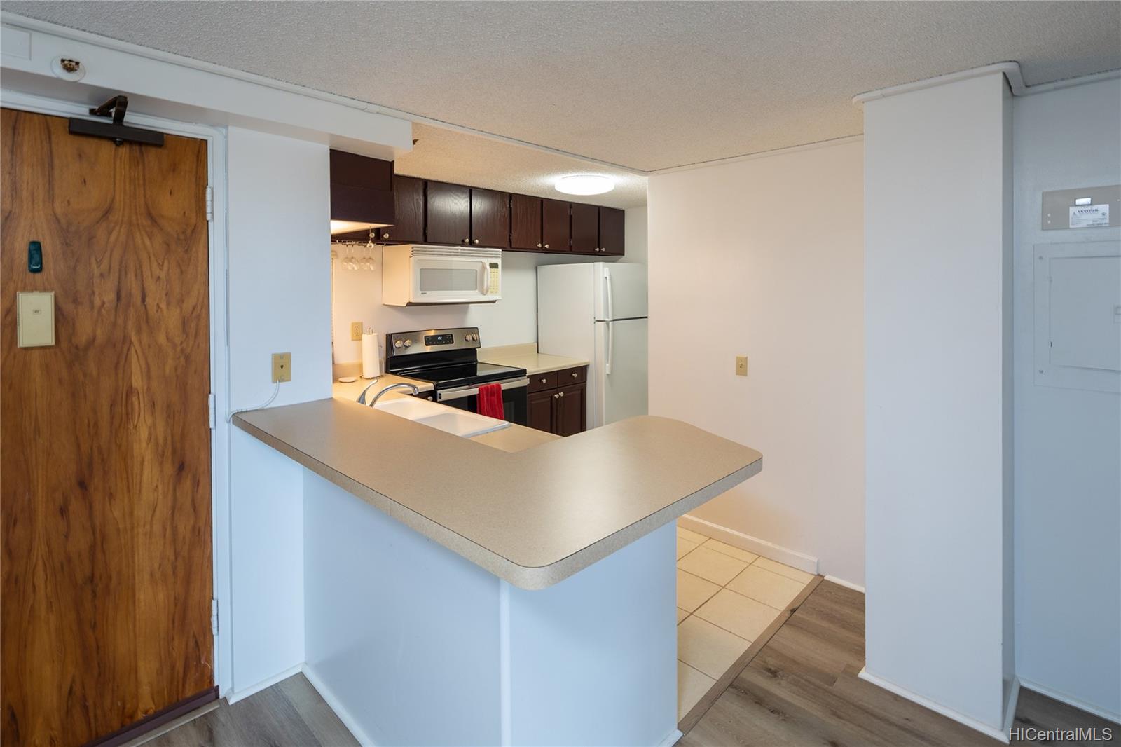 2724 Kahoaloha Lane  Unit 705