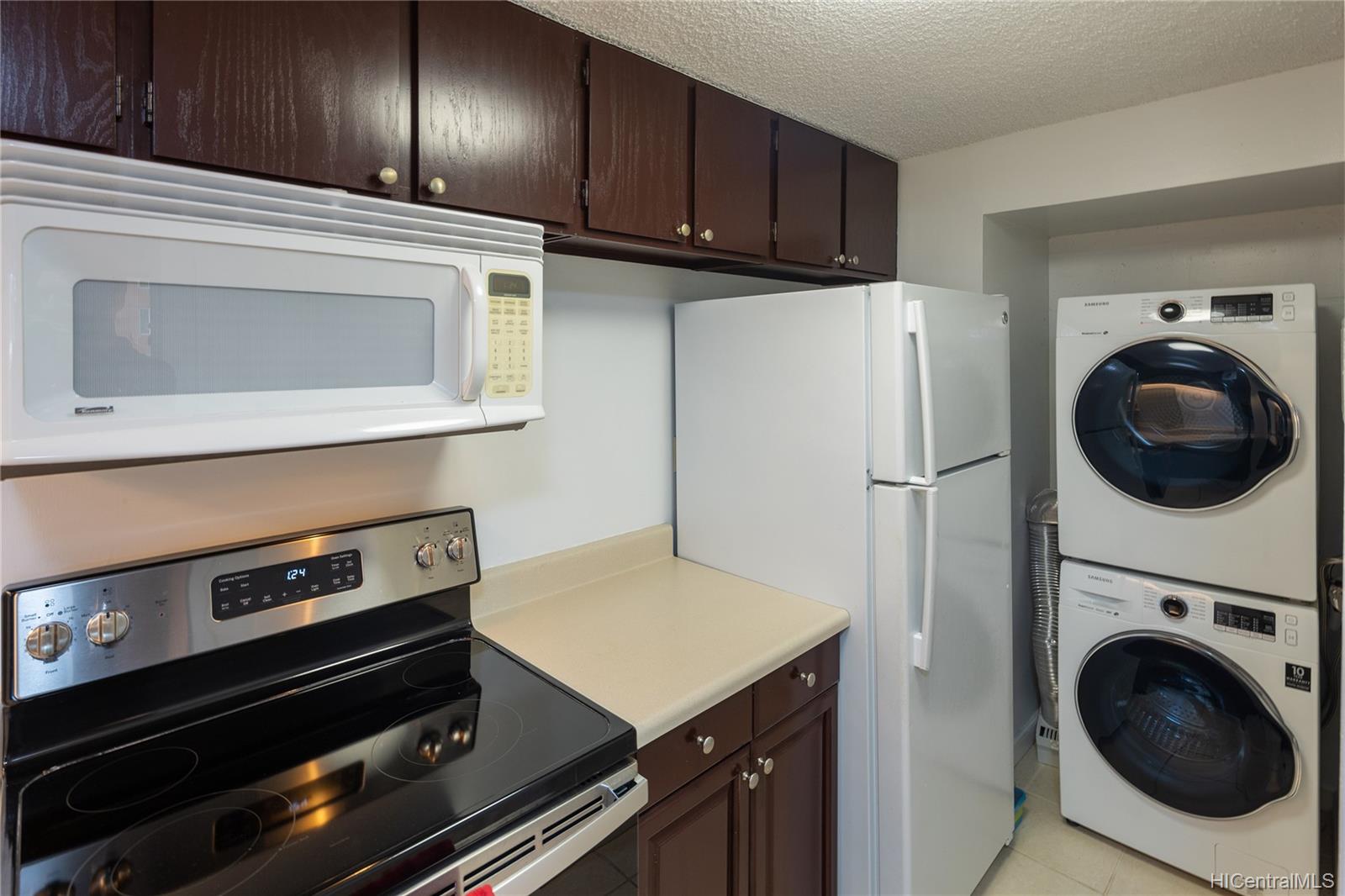 2724 Kahoaloha Lane  Unit 705