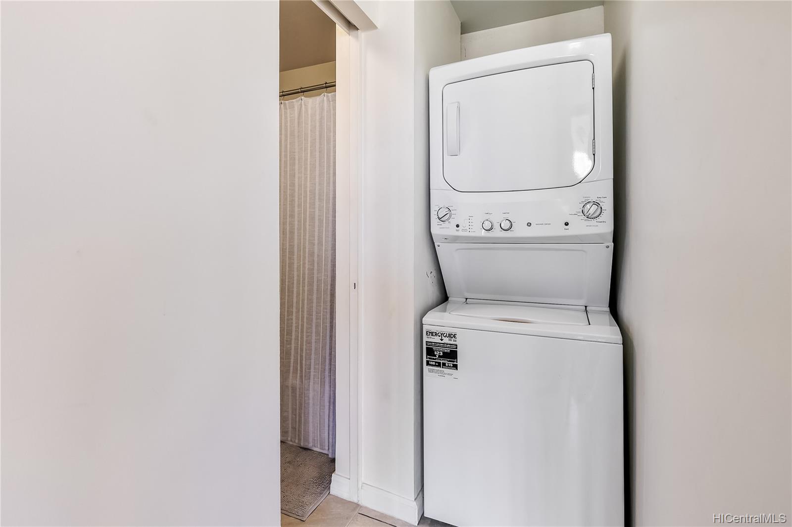 2474 Kapiolani Boulevard  Unit 1701