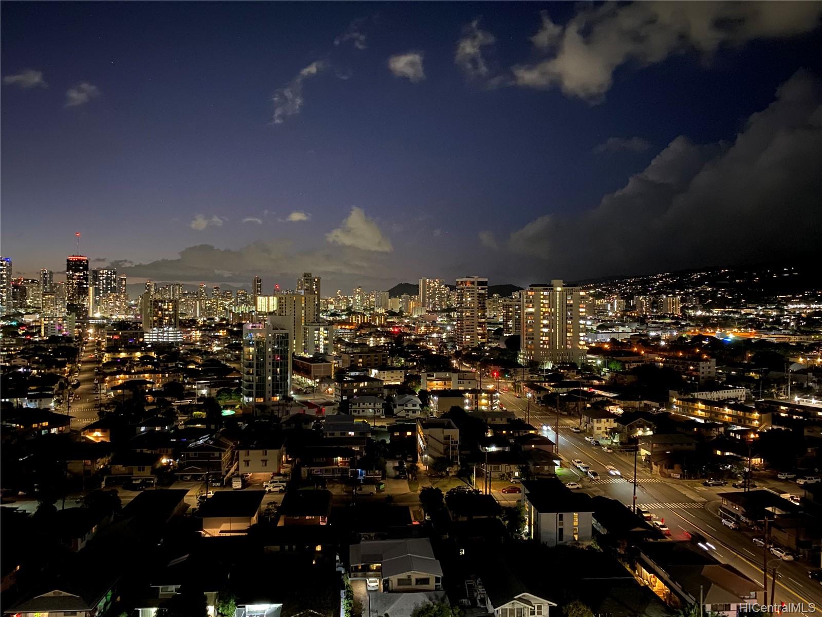 2474 Kapiolani Boulevard  Unit 1701