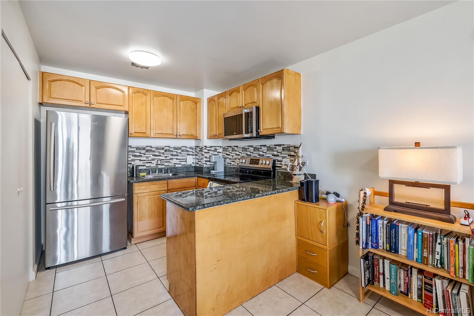 2474 Kapiolani Boulevard  Unit 1701