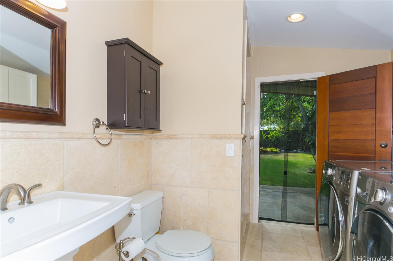 823 Halula Place