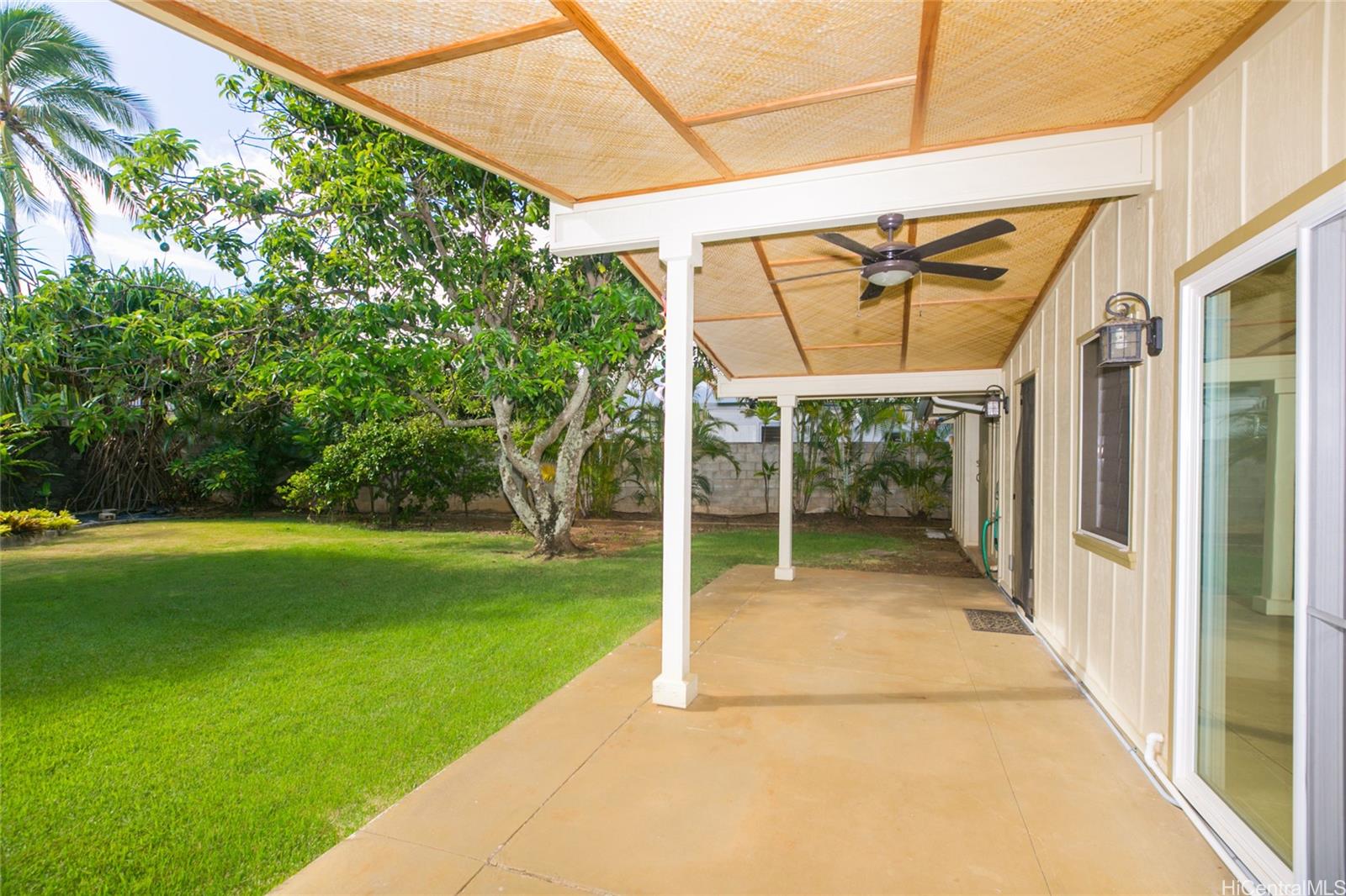 823 Halula Place