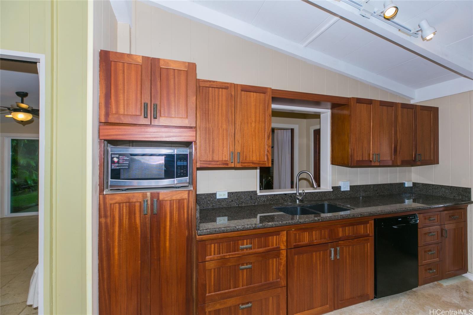 823 Halula Place