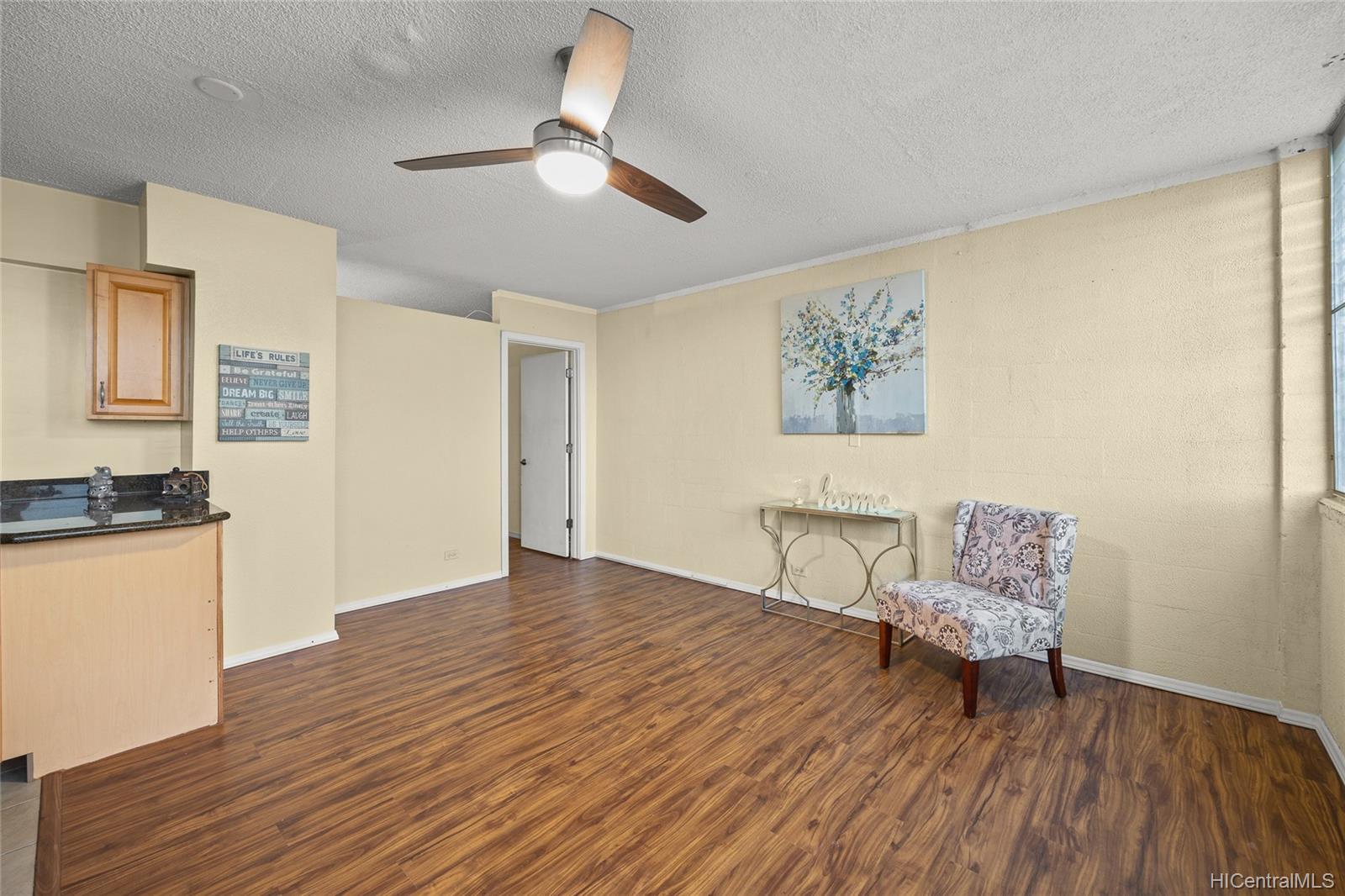 94-249 Waikele Road  Unit B4