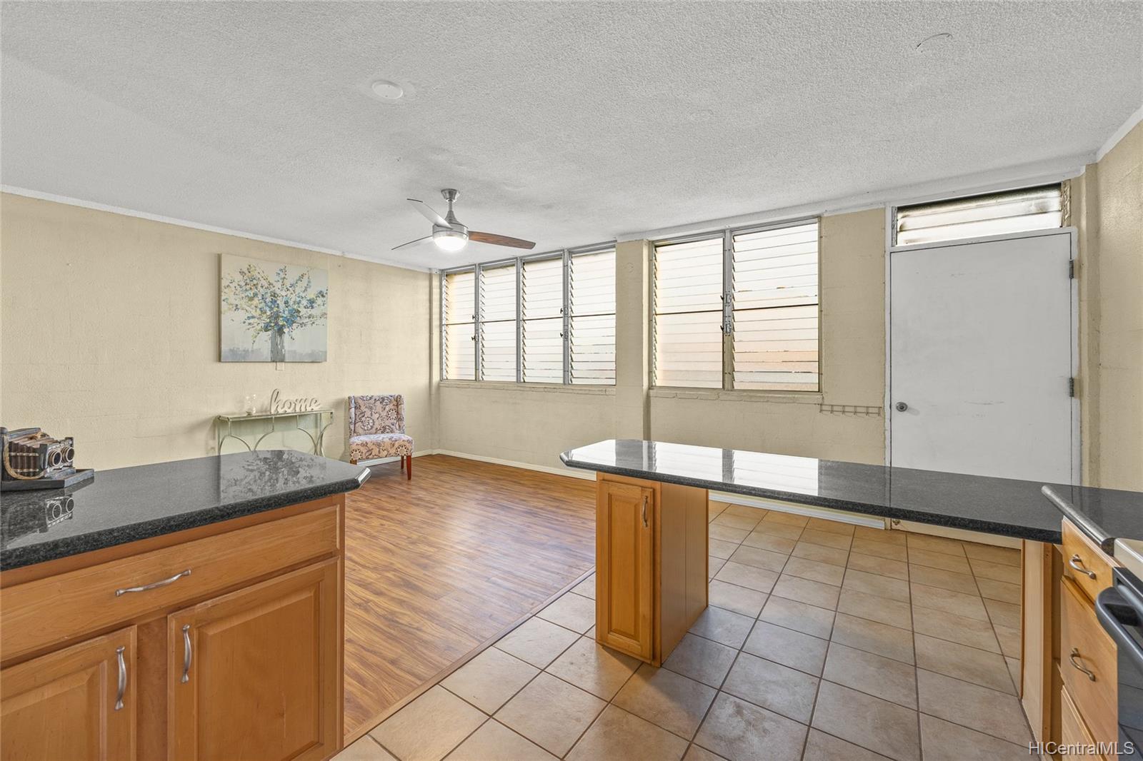 94-249 Waikele Road  Unit B4