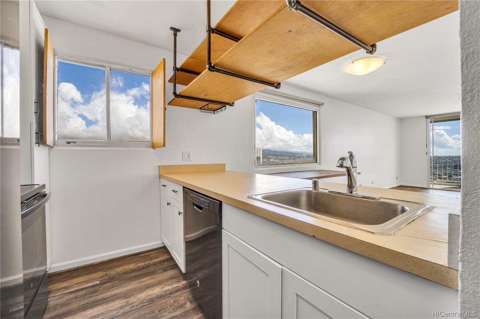 98-099 Uao Place  Unit 2301