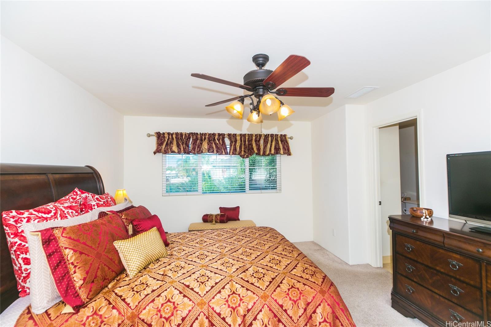 91-2093 Kaioli Street  Unit 1703
